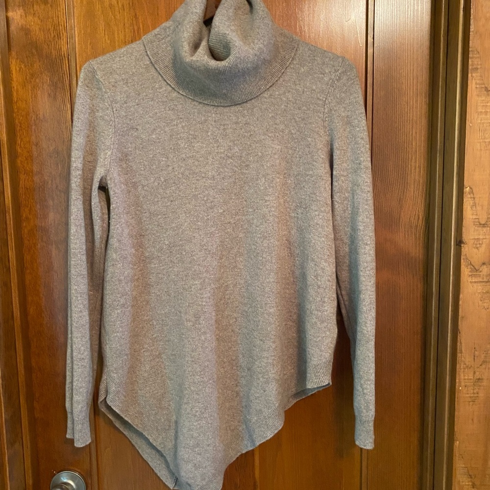Garnet Hill Cashmere sweater xs